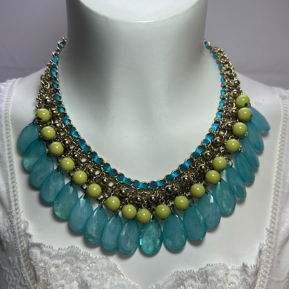 Stunning Layered Choker Bib Statement Necklace - Picture 3 of 6